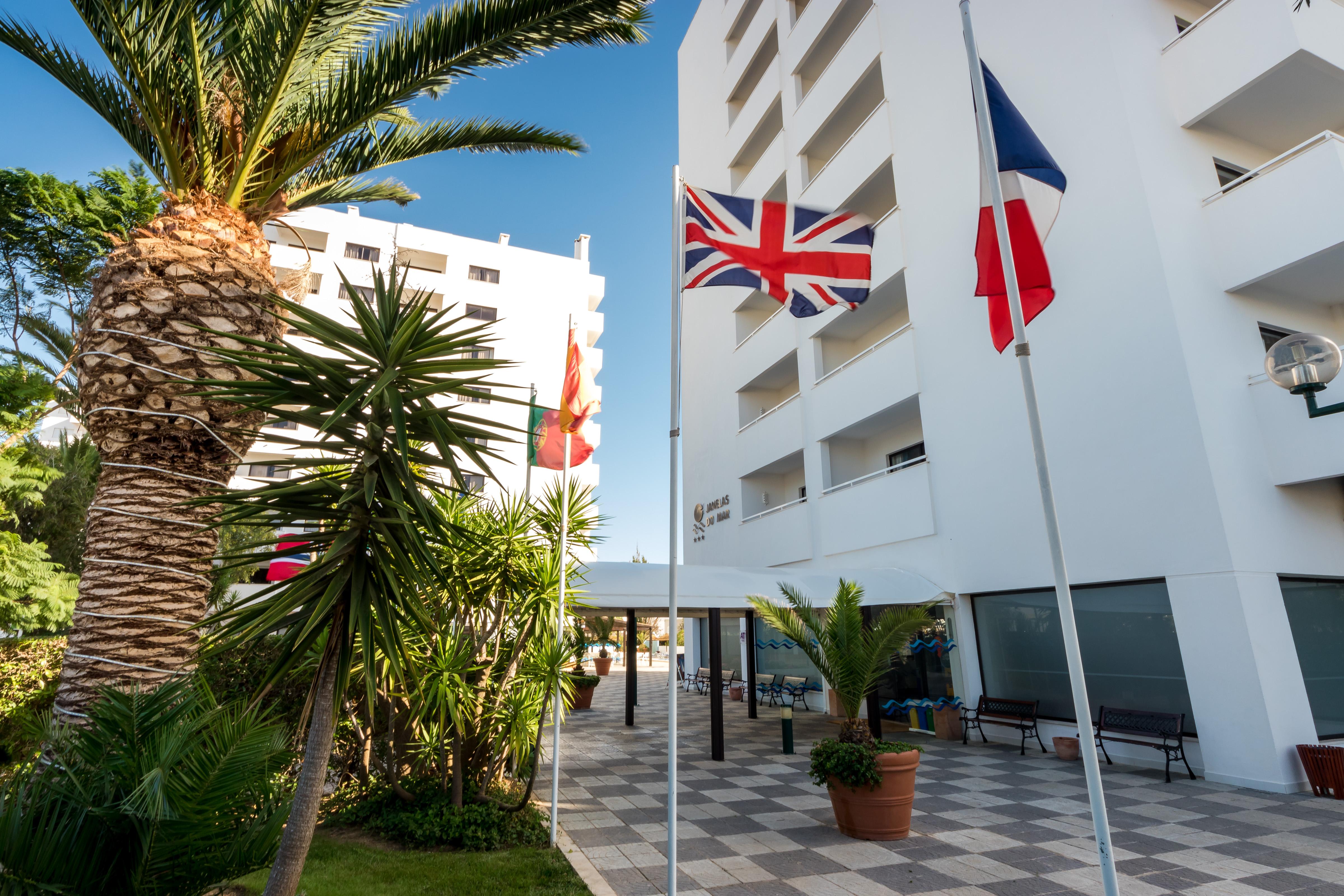 Janelas Do Mar Turisticos Apartahotel 3*