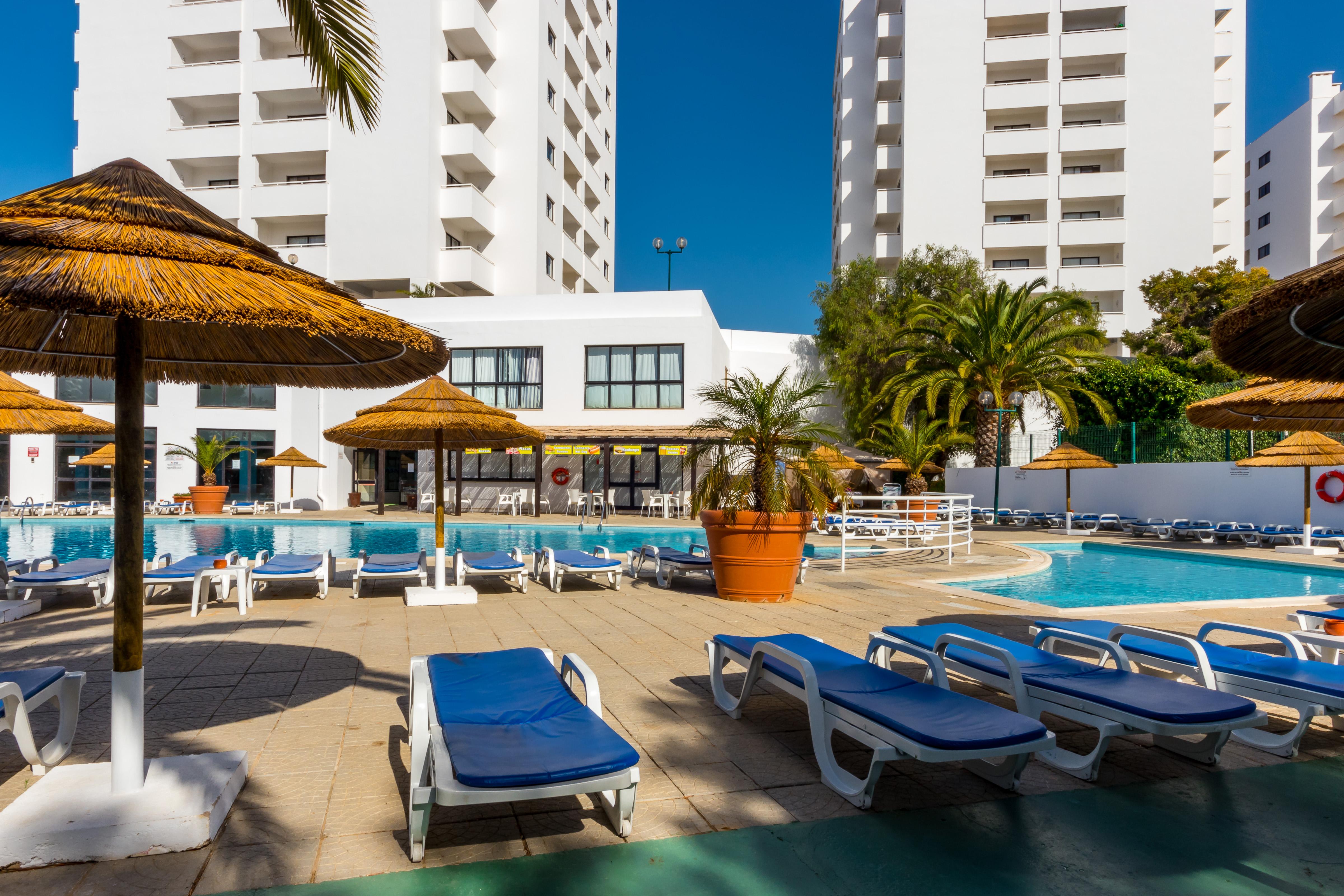 Apartahotel Janelas Do Mar Turisticos