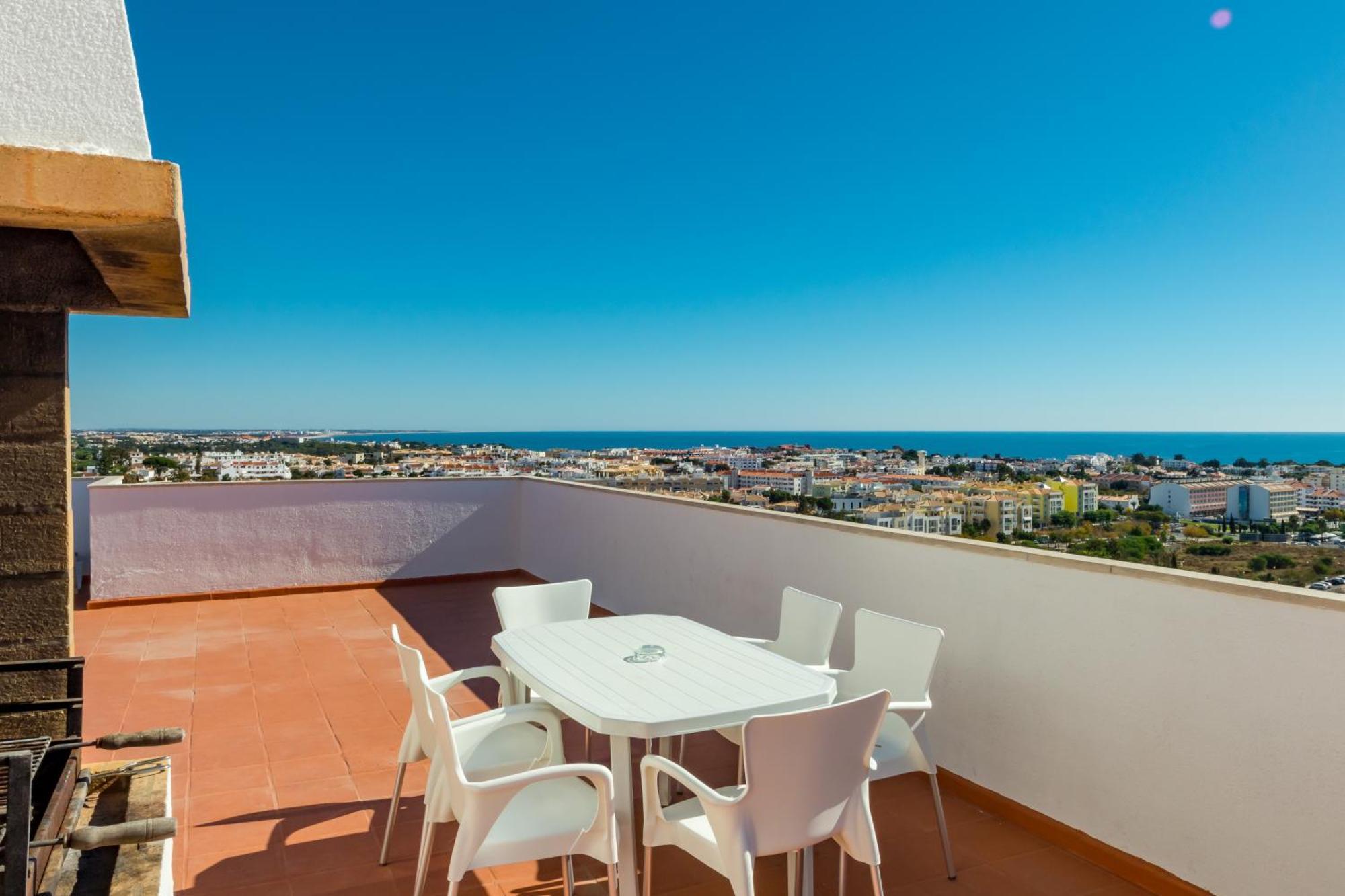 Apartahotel Janelas Do Mar Turisticos 3*